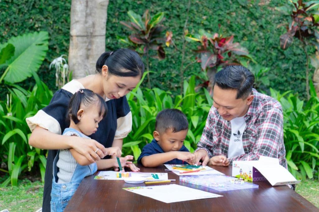 El Hotel Banyuwangi Баньюванги Экстерьер фото