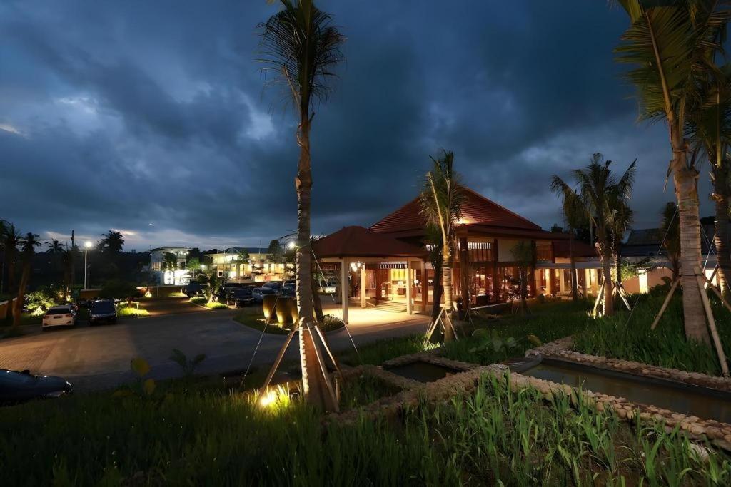 El Hotel Banyuwangi Баньюванги Экстерьер фото