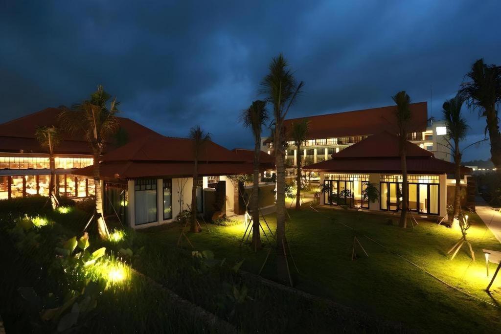 El Hotel Banyuwangi Баньюванги Экстерьер фото