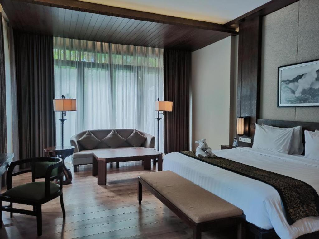 El Hotel Banyuwangi Баньюванги Экстерьер фото