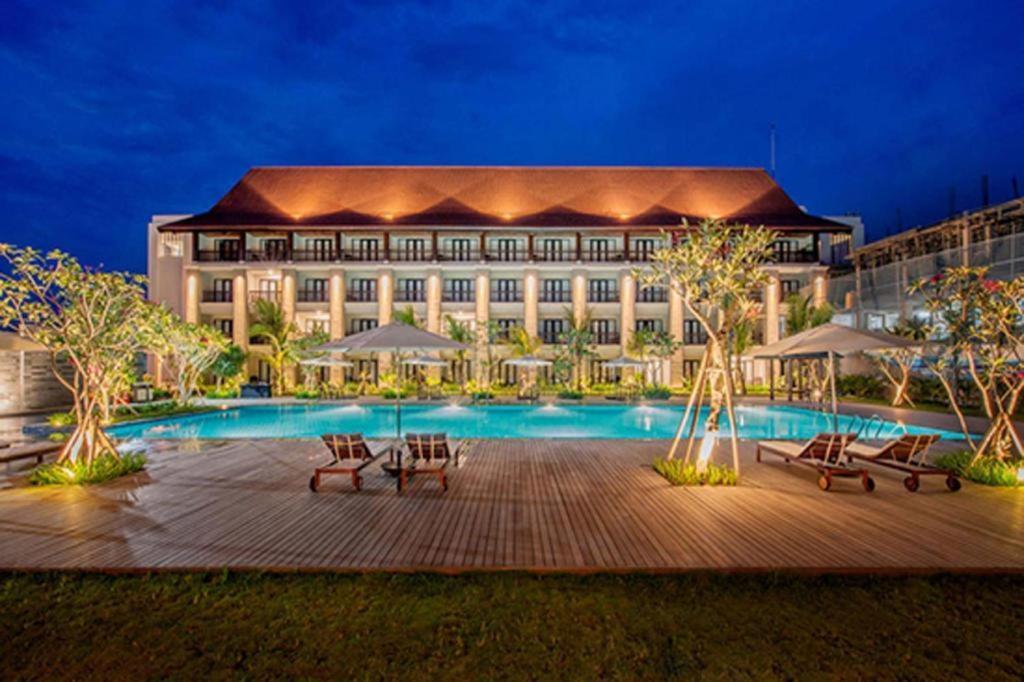 El Hotel Banyuwangi Баньюванги Экстерьер фото