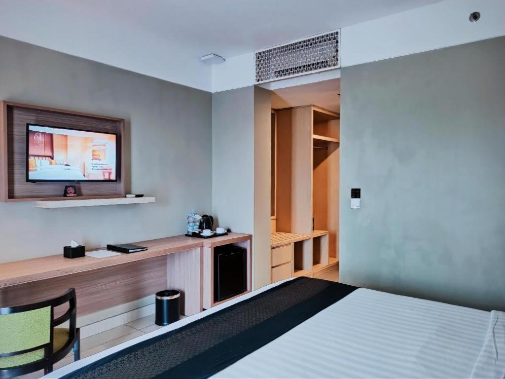 El Hotel Banyuwangi Баньюванги Экстерьер фото