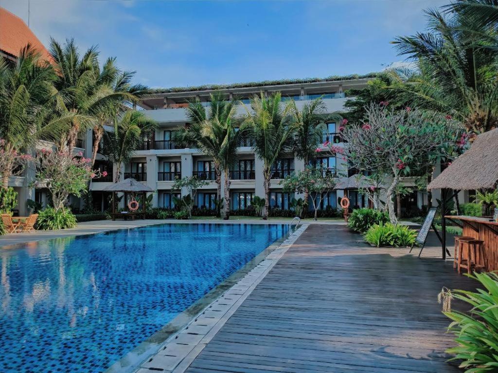 El Hotel Banyuwangi Баньюванги Экстерьер фото